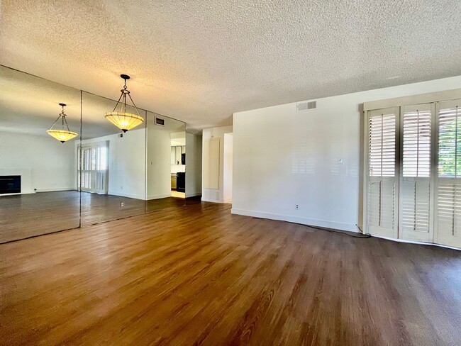 Building Photo - 3516 Seahorn Cir