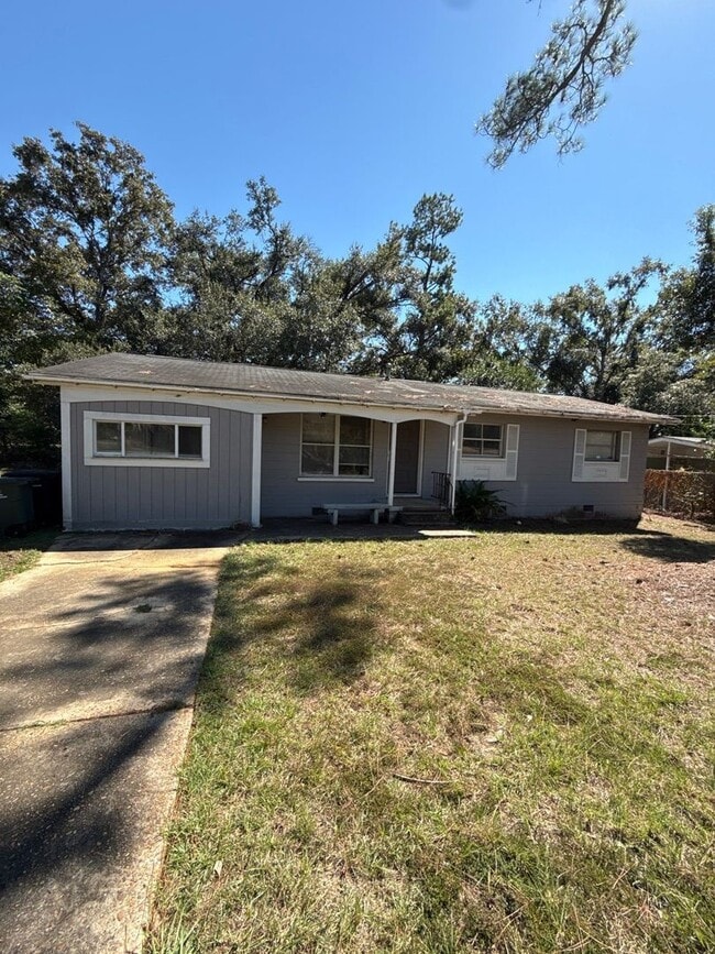 Building Photo - 1801 Atkamire Dr