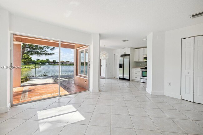 Foto del edificio - 16502 SW 68th Ter