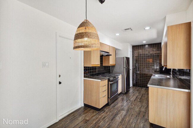 Foto del edificio - 3 br, 2 bath House - 4906 Sparrow