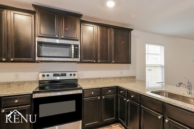 Foto del edificio - Coming Soon!