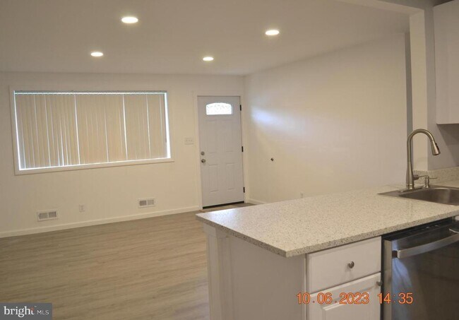 Foto del edificio - 1407 Gordon Dr