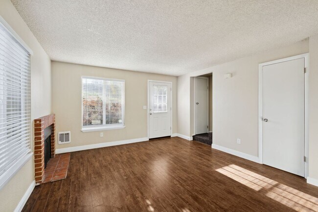 Foto del edificio - Gooding Duplex