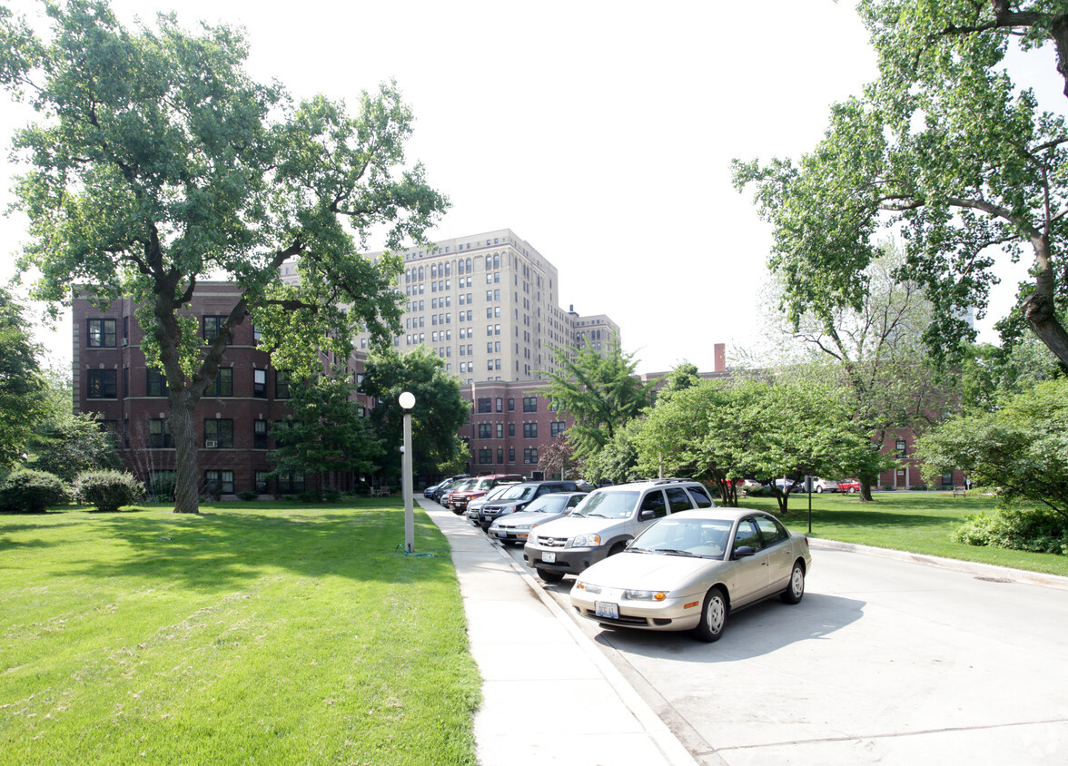 Building Photo - East View Park