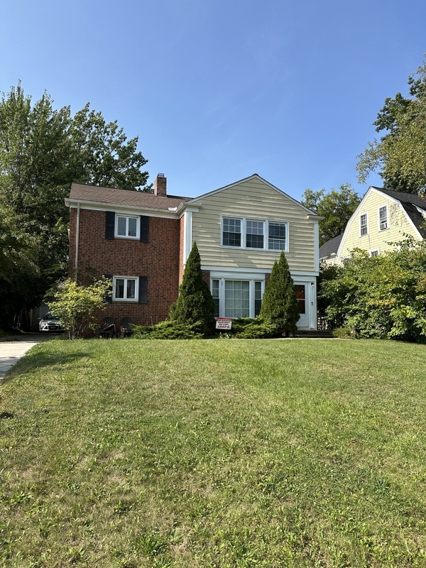 Primary Photo - 2840 Ludlow Rd