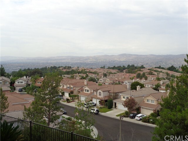 Foto del edificio - 1001 S Mountcrest Ct
