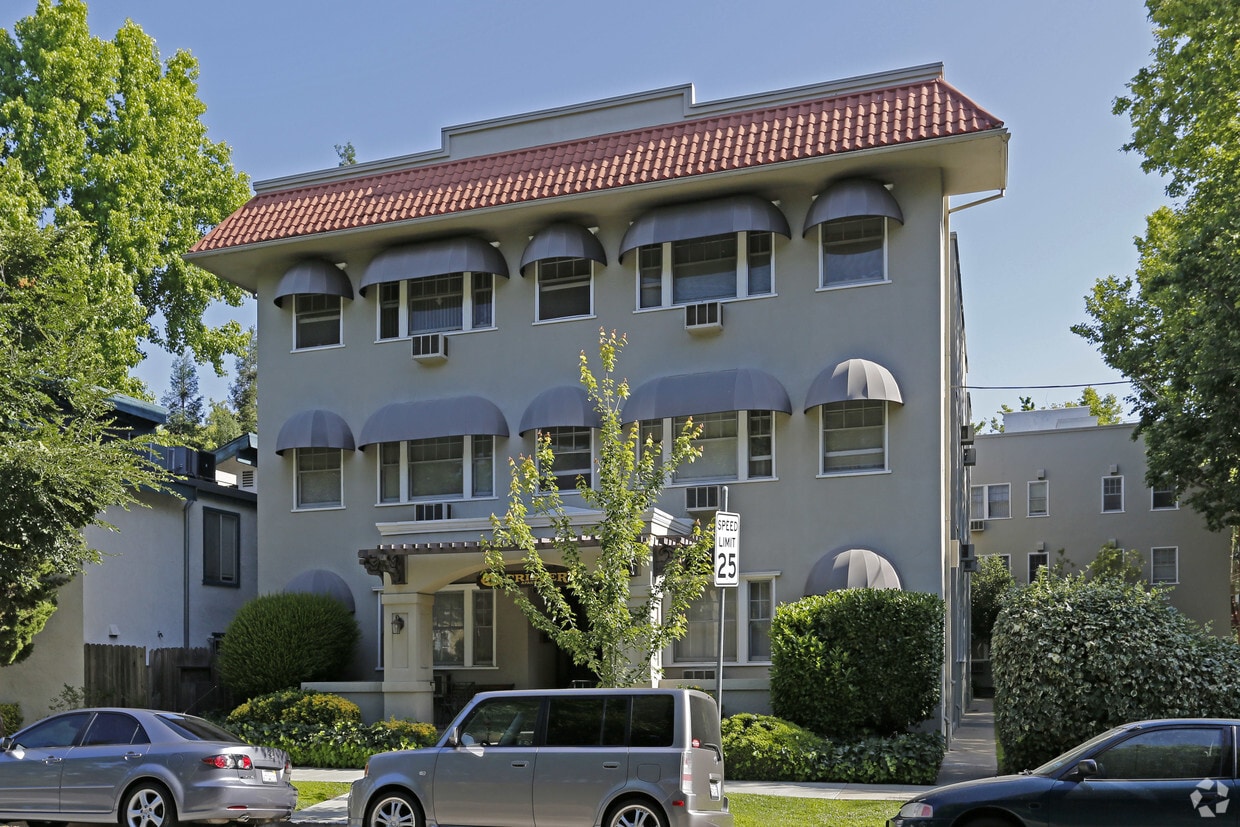 Building Photo - Crisler Apartments