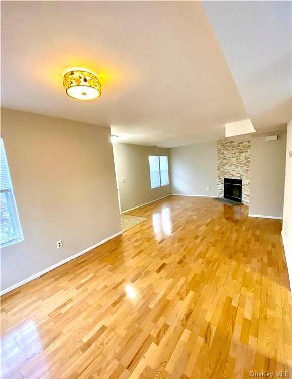 Building Photo - 2210 Whispering Hills Dr