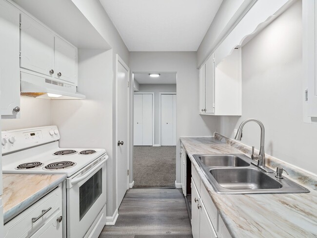 Interior Photo - Grant Street Apartments