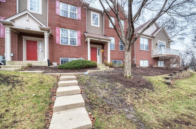 Building Photo - 1012 Bradford Dr