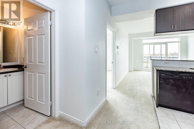 Building Photo - 50 Sky Harbour Dr