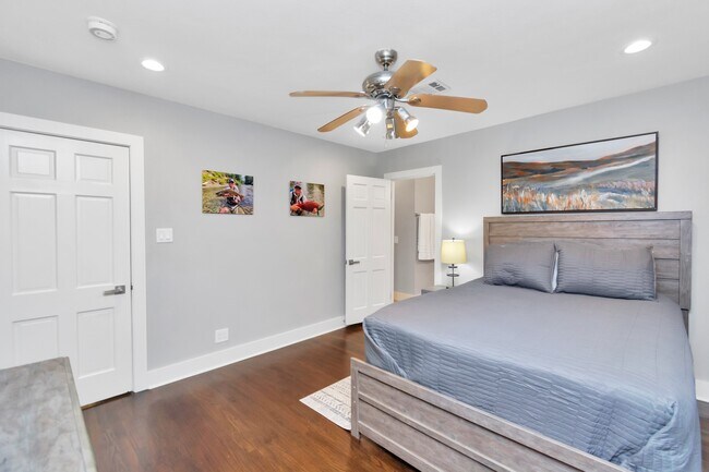 Foto del edificio - 3315 Rosedale St