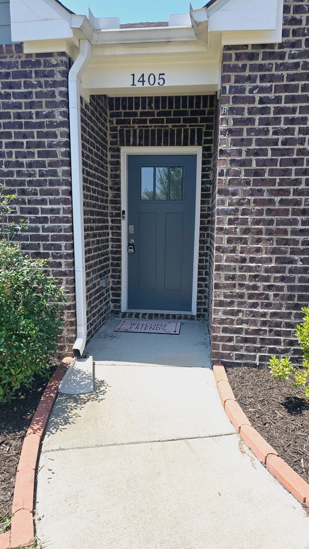 Building Photo - 1405 Mountain Laurel Ln