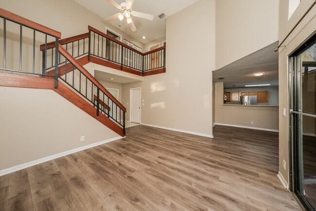 Building Photo - 1725 Shoreside Cir