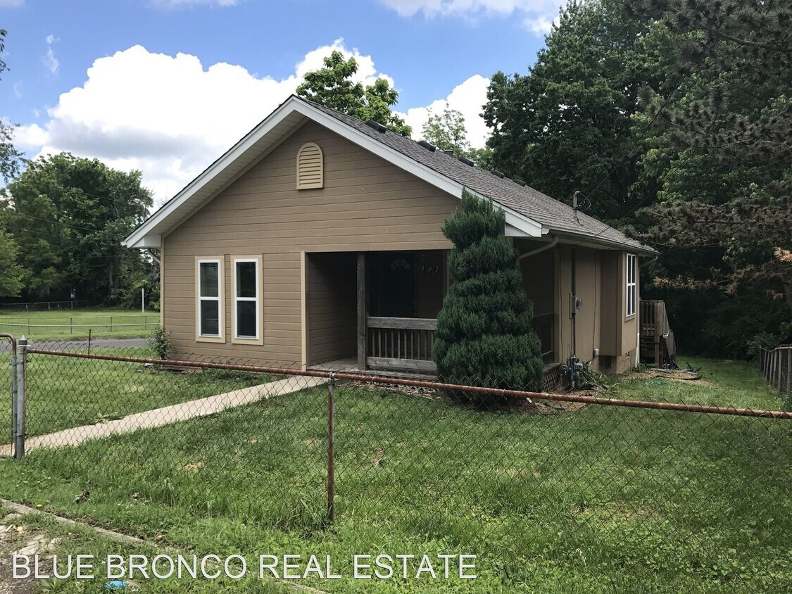 901 S Hocker Ave, Independence, MO 64050 House Rental in Independence