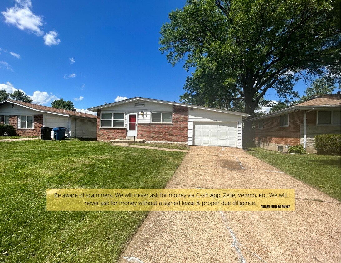 Primary Photo - 1217 Senate Dr