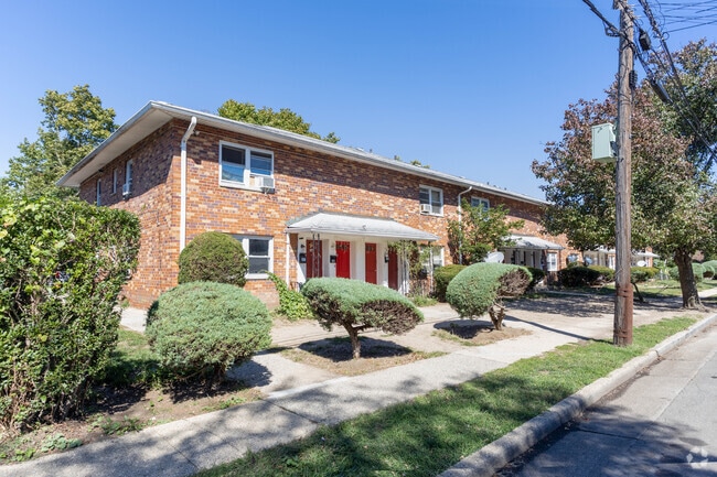 Building Photo - 35 Seitz Ave