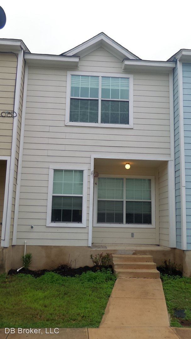 Foto del edificio - 2 br, 2.5 bath House - 8 Bratton Drive