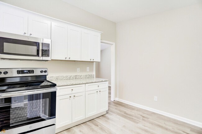 Foto del edificio - 2917 1st Ave SW