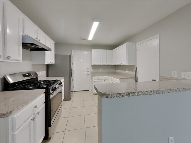 Building Photo - 5746 Gasser Ln
