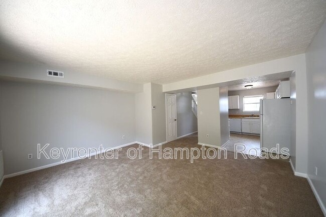 Foto del edificio - 313 Gaylor Ln