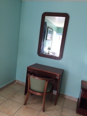 Foto del edificio - 317 N Byron Butler Pky
