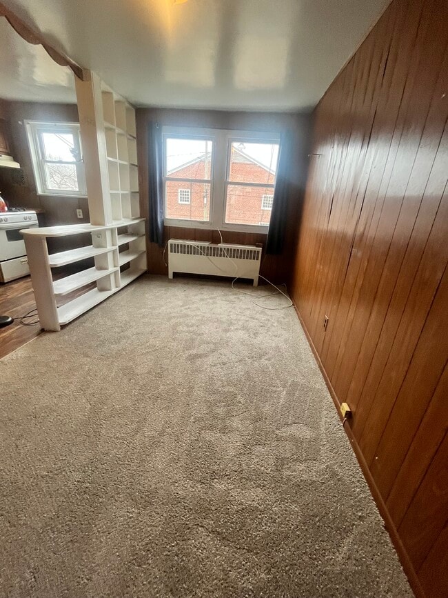 Comedor - 4203 Doris Ave