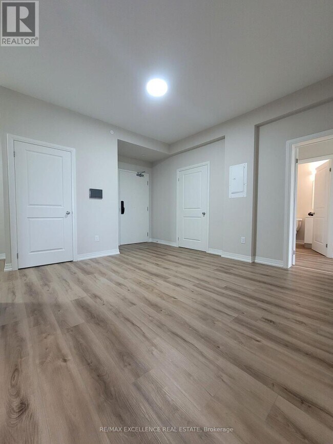 Photo du bâtiment - 50 Herrick Ave