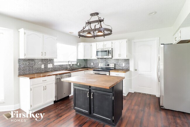 Foto del edificio - 1249 Timber Ridge Ct