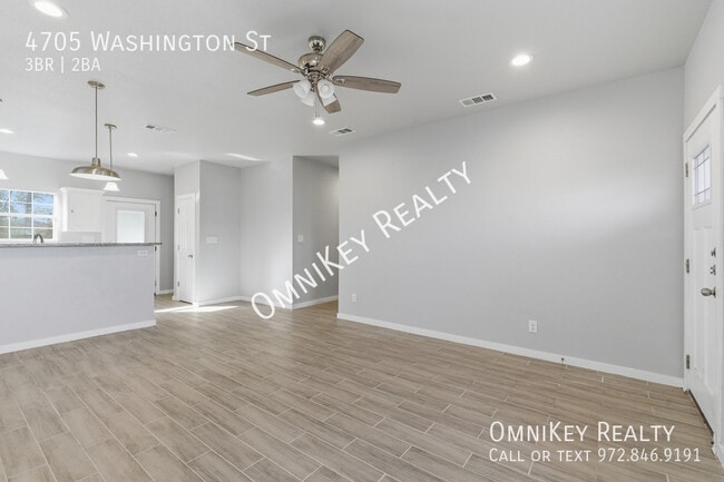 Foto del edificio - 4705 Washington St