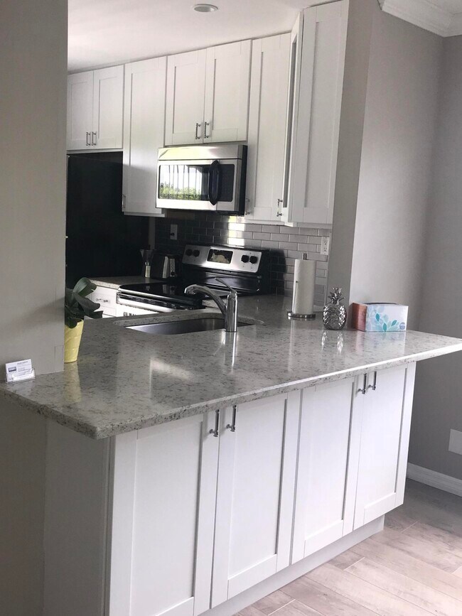 Foto del edificio - 3220 Frederick Blvd