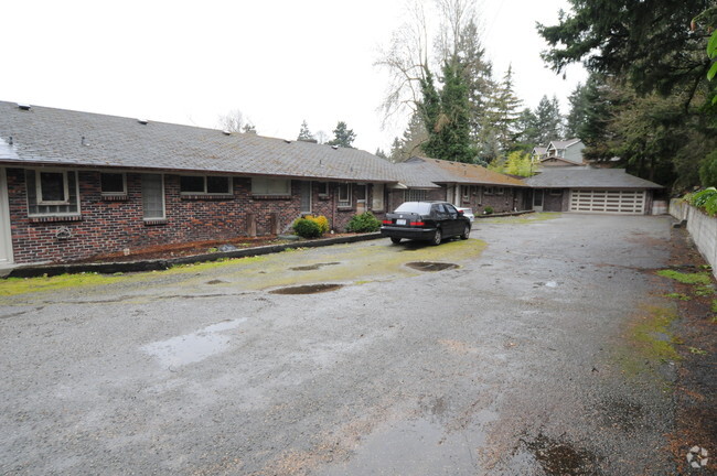 Building Photo - 7422 Steilacoom Blvd SW