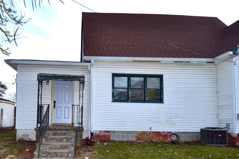 Primary Photo - 602 S Miller St