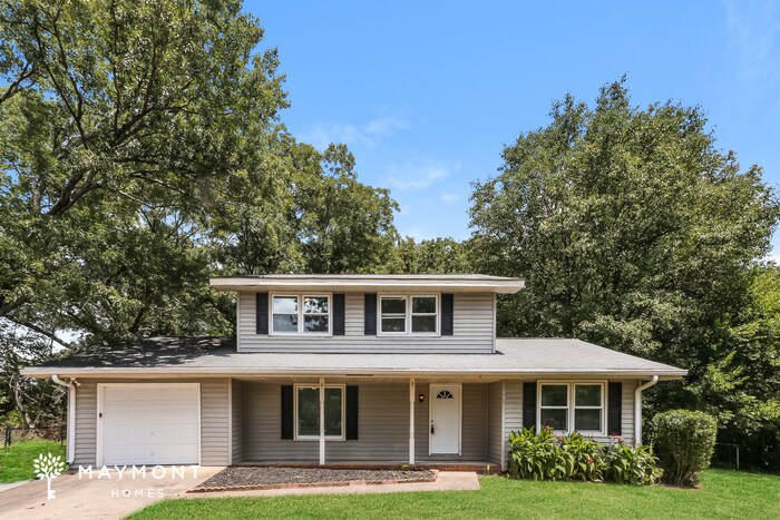 Primary Photo - 229 Green Acre Ln
