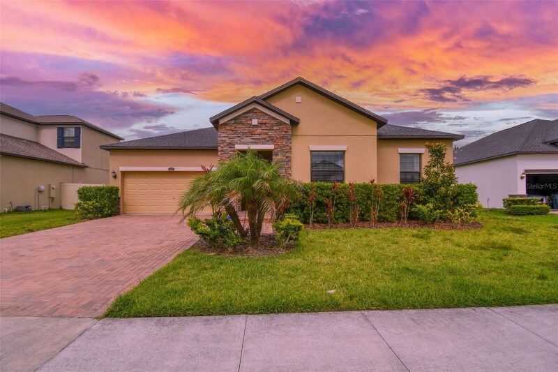 2877 Hilliard Dr, Zephyrhills, FL 33543 House Rental in Zephyrhills