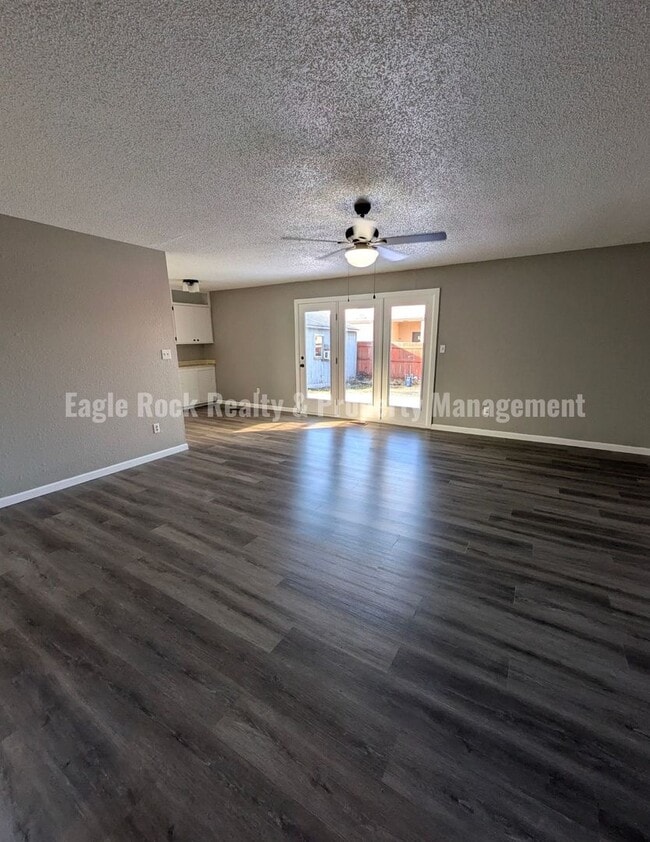 Building Photo - East Tulsa House for Rent (3beds/1.5baths)