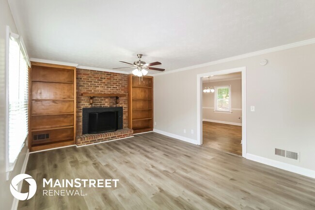 Building Photo - 6348 Phillips Pl