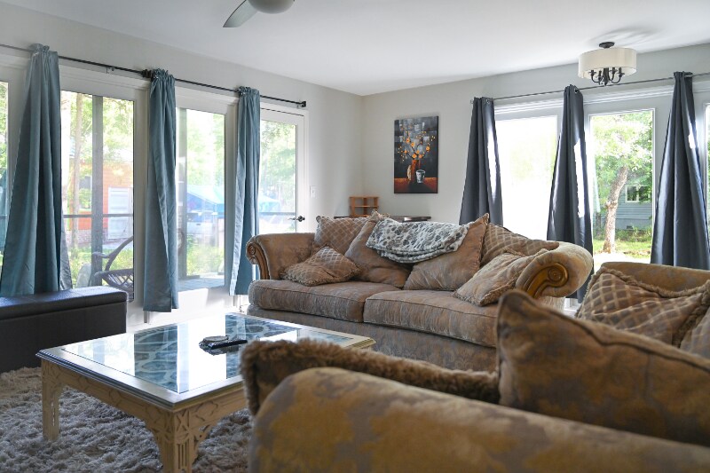 Primary Photo - 620 Windward Dr