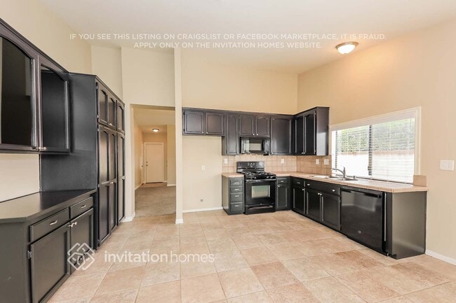 Building Photo - 33074 Sangston Dr