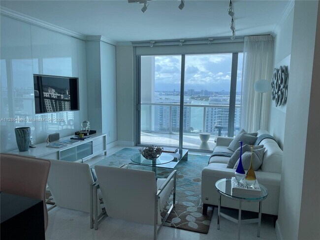Foto del edificio - 6799 Collins Ave