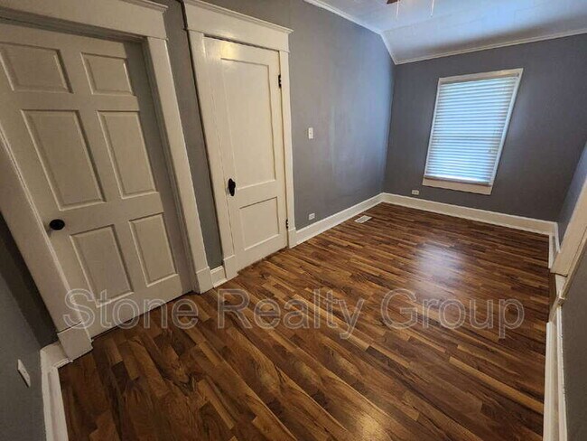 Foto del edificio - 1535 Barbour Ave