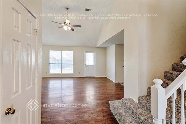 Building Photo - 727 Autumn Oaks Dr
