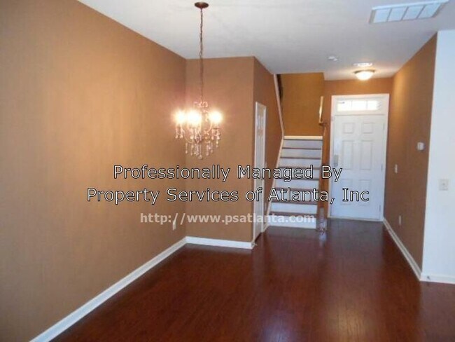 Building Photo - 3457 Fernview Dr Unit A