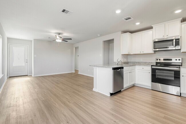 Building Photo - 7522 Thrips Ln