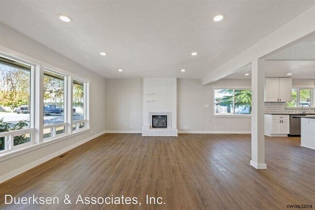 Building Photo - 3 br, 2 bath House - 2507 Fulton St SE