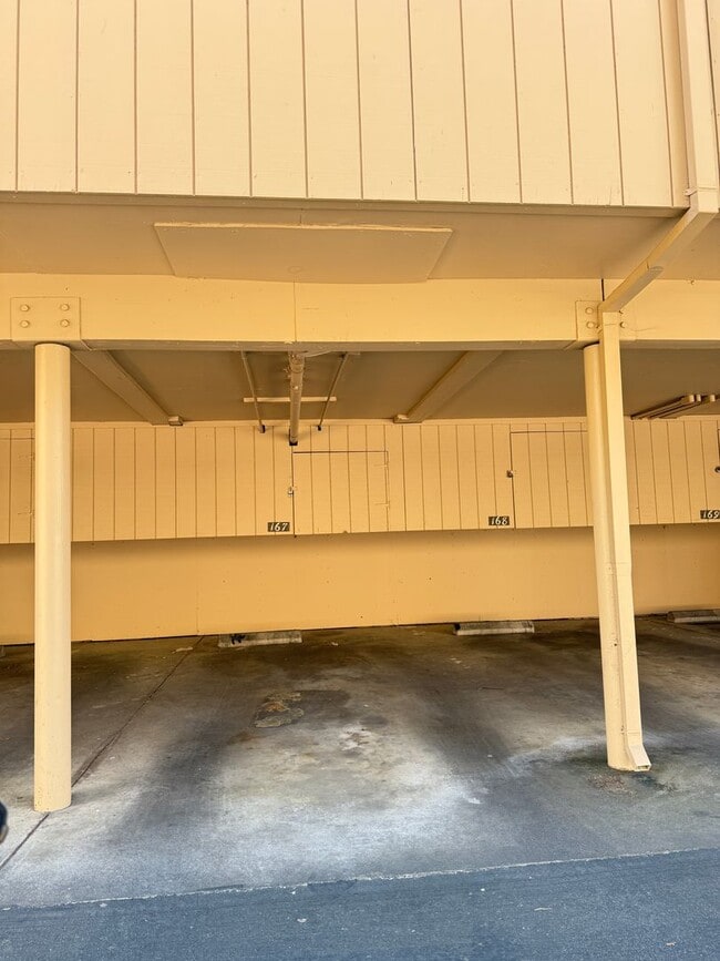 Building Photo - 962 Kiely Blvd