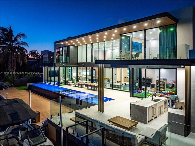 Foto del edificio - 1102 Washington St