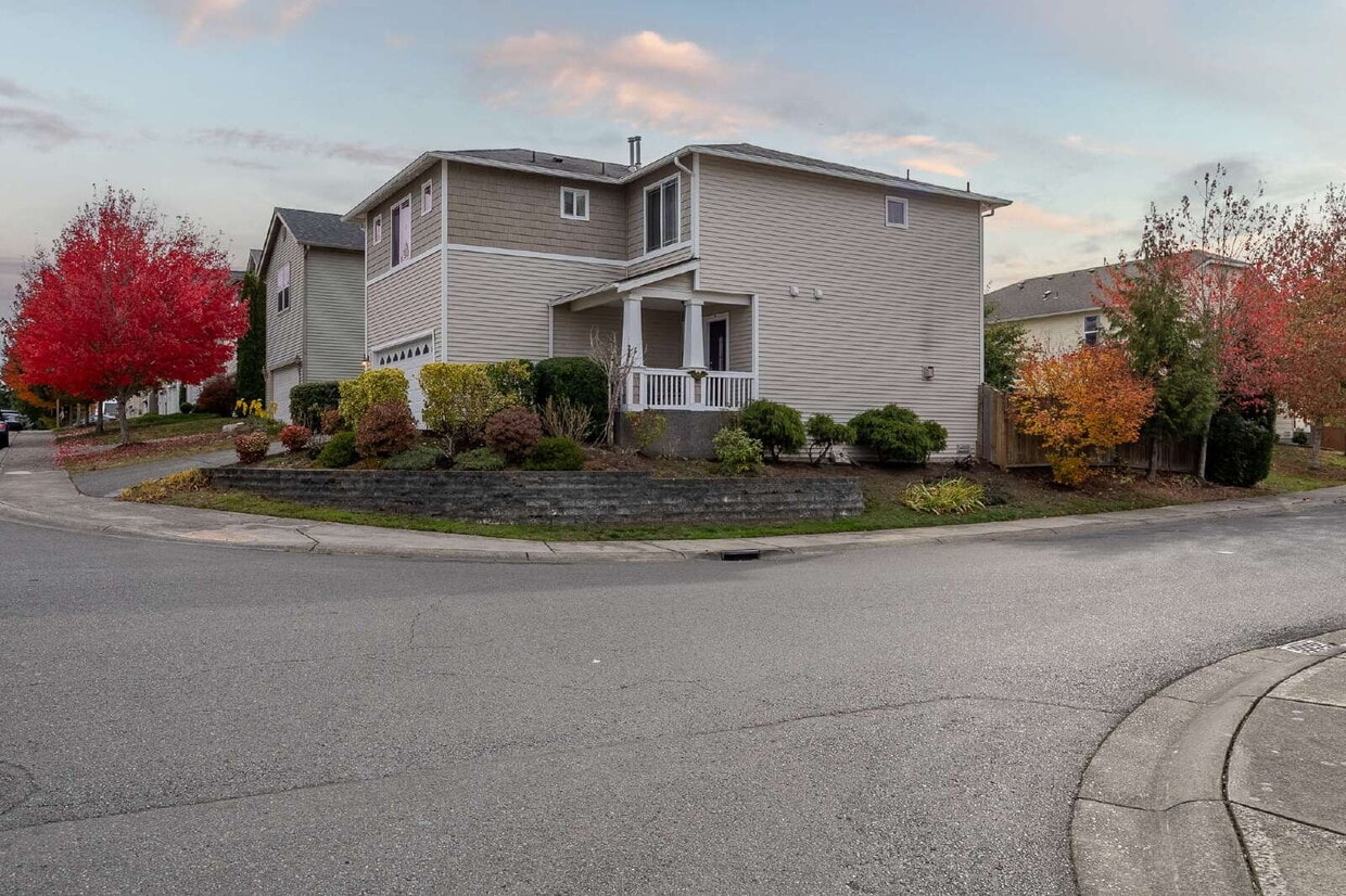 Foto principal - Spacious 3 Bedroom 2.5 Bathroom Rental Pro...