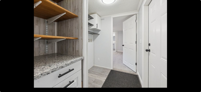 Building Photo - 75567 Johnson Lake Rd