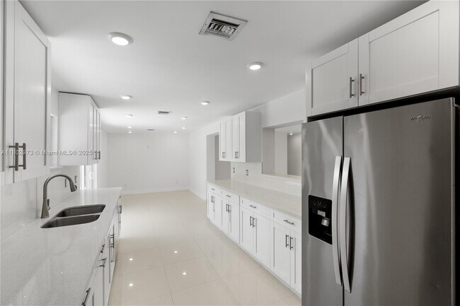 Photo - 10501 SW 53rd St House